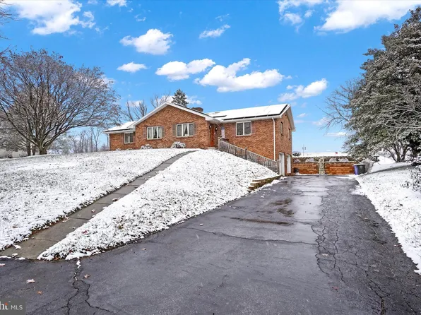 821 Juli Dr, New Freedom, PA 17349
