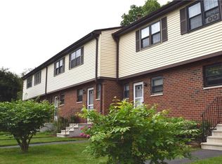 138 Hampton Ct UNIT 138, Newington, CT 06111