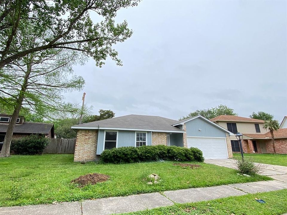 1st image of 22030 Castle Springs Dr
