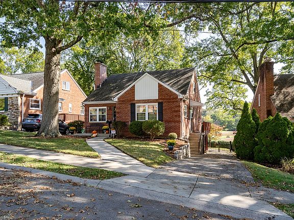 2nd image of 4112 Paxton Woods Dr