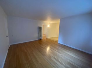 11822 Washington Pl #1, Los Angeles, CA 90066