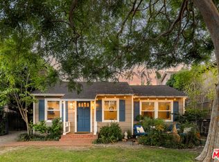 15114 Hesby St, Sherman Oaks, CA 91403 | Zillow