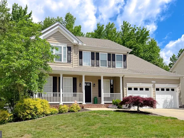 43618 Albatross St, Hollywood, MD 20636