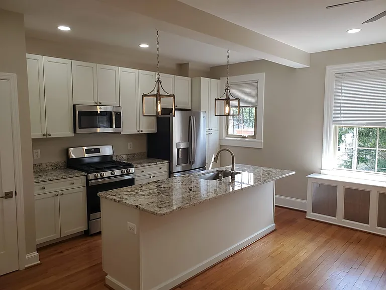 901 W University Pkwy #4C — Photo 3