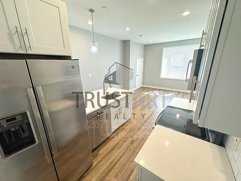 1712 N Marshall St #1 — Photo 3