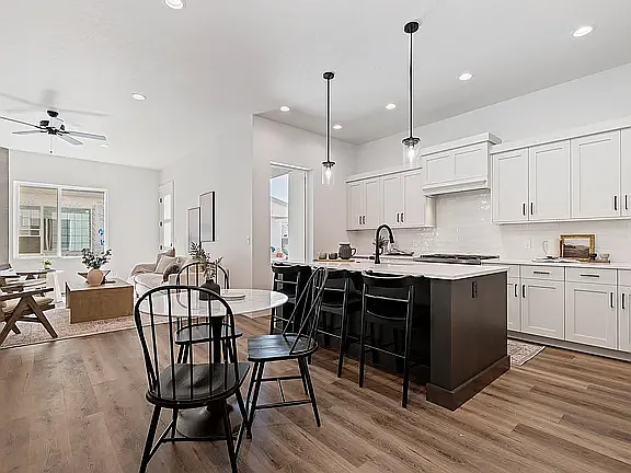 720 S Calhoun Ln — Photo 5