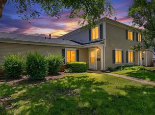 1407 Quaker Ln #128-C, Prospect Heights, IL 60070