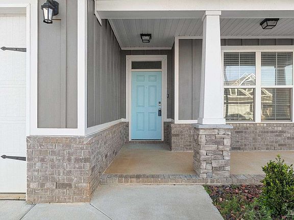 4th image of 2339 Habersham Ln