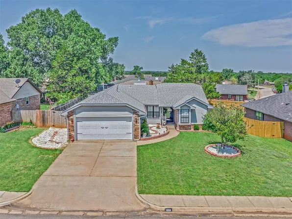 1304 Rolling Woods, Noble, OK 73068