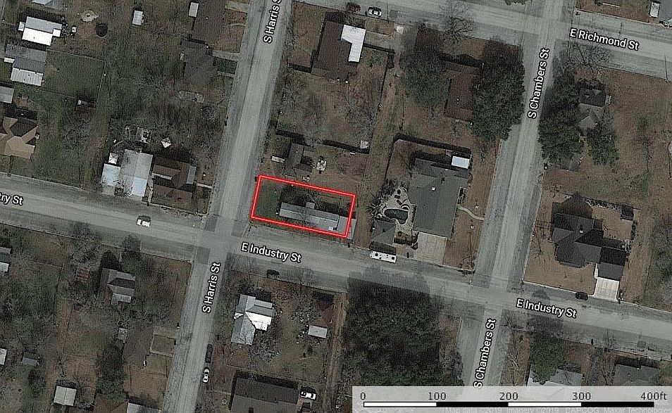 1st image of 631 E Industry St