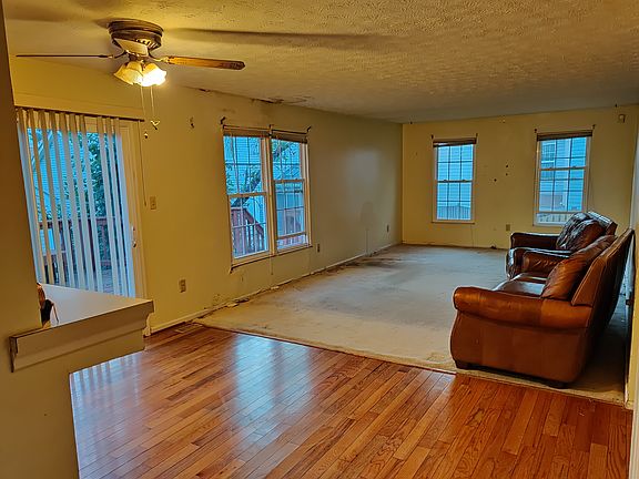5th image of 4303 Tinsberry Ct