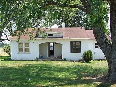 1st image of 762 Collins Road