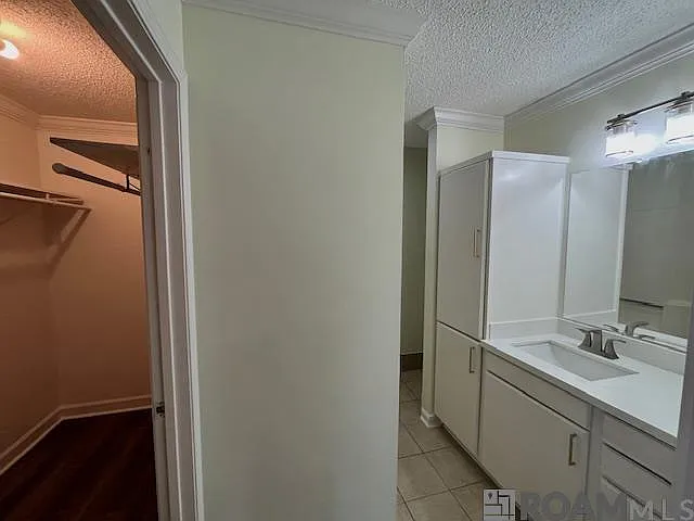 8250 Governor Dr #4 — Photo 2