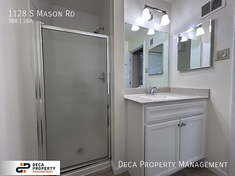 1128 S Mason Rd — Photo 17