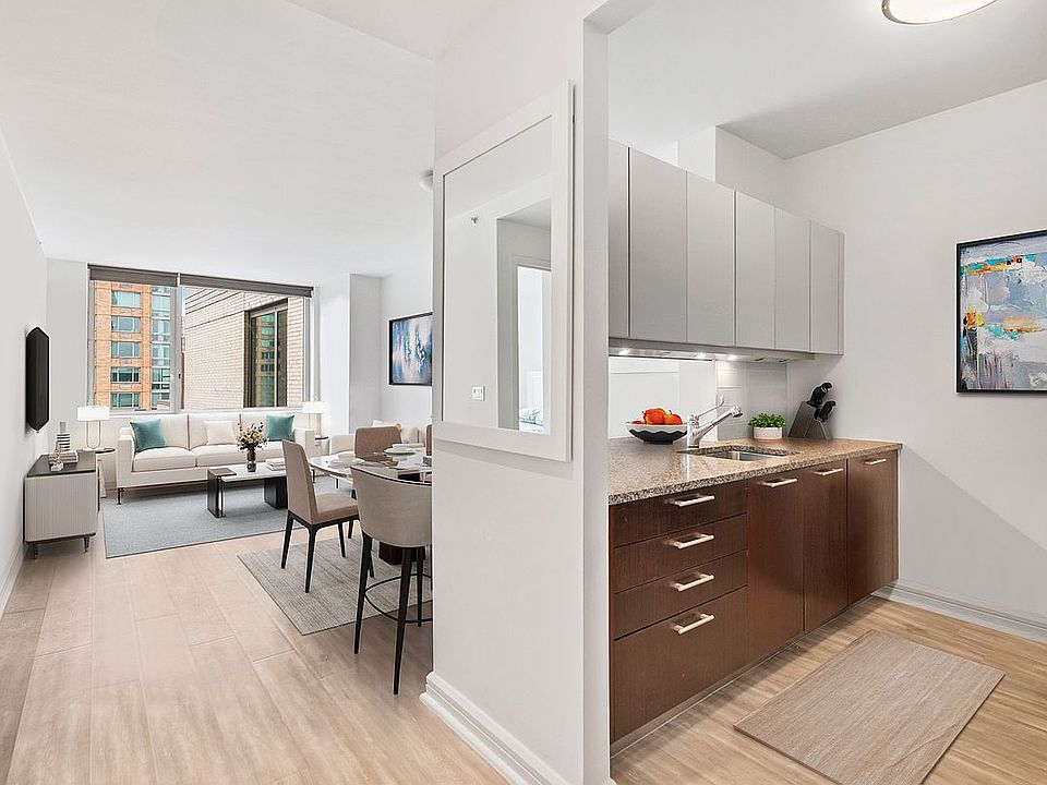 1st image of 100 Riverside Blvd APT 7T