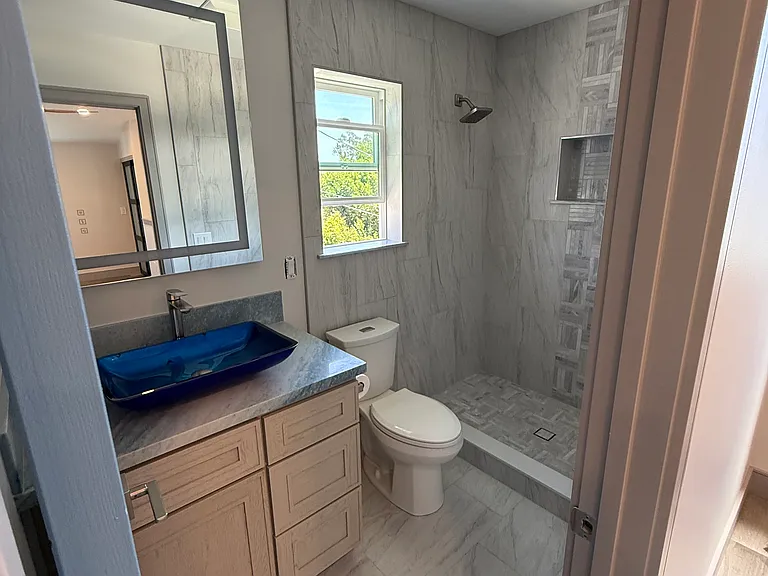801 Vale View Dr #B — Photo 12