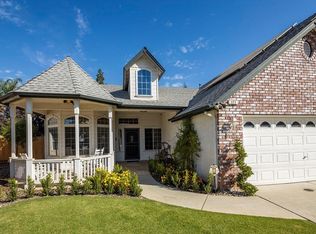 171 W Warwick Ave, Clovis, CA 93619