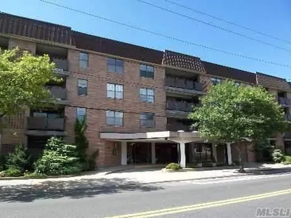 360 Central Avenue #218-219, Lawrence, NY 11559