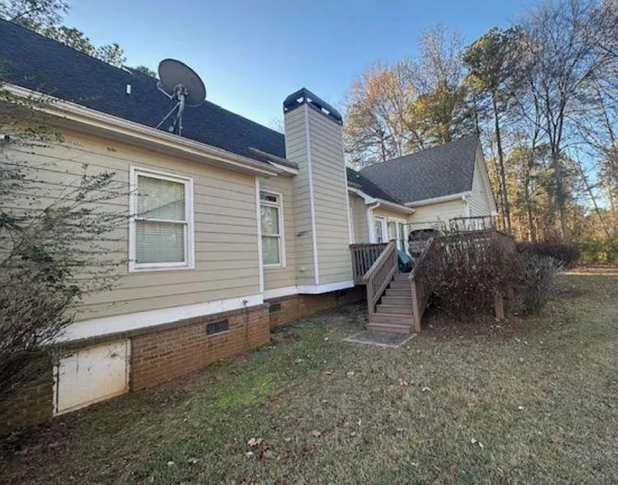Building Photo - 101 Falling Shoals Dr