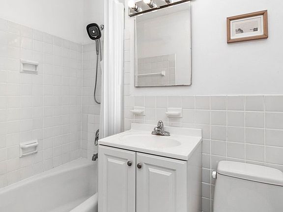 5th image of 201 E 83rd St APT 9C