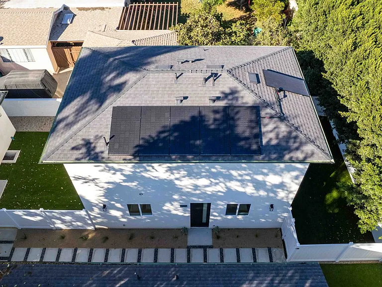 6846 Cedros Ave — Photo 27