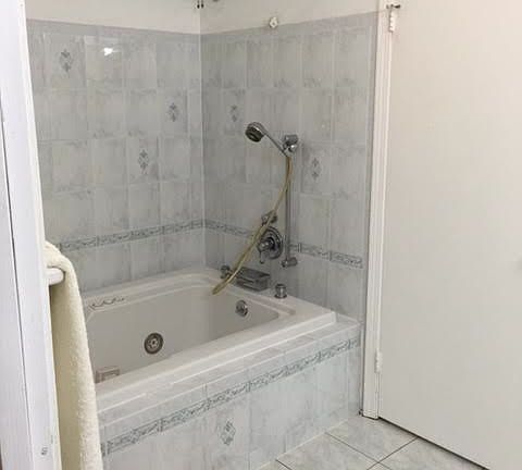 3rd image of 119 Paradise Dr