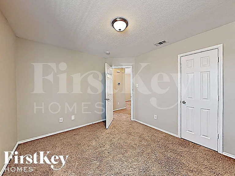724 Bamboo Dr — Photo 10