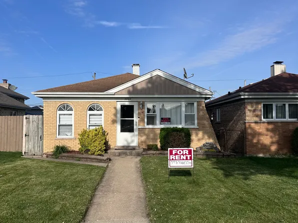 7737 Parkside Ave, Burbank, IL 60459