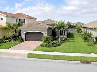 13677 Mandarin Cir, Naples, FL 34109