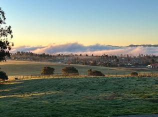 1824 Wagner Ln, Petaluma, CA 94954