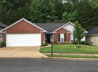 4909 Cambridge Dr, Northport, AL 35473