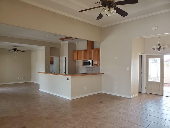 3rd image of 15265 Main Royal Dr