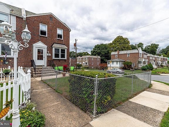 2nd image of 236 Wilde Ave