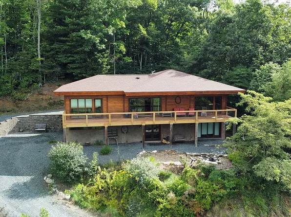 263 Mine Cove Rd, Spruce Pine, NC 28777
