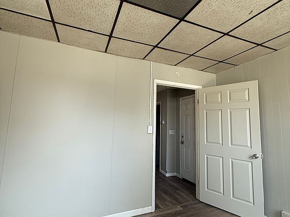 5th image of 3074 6th Ave #1