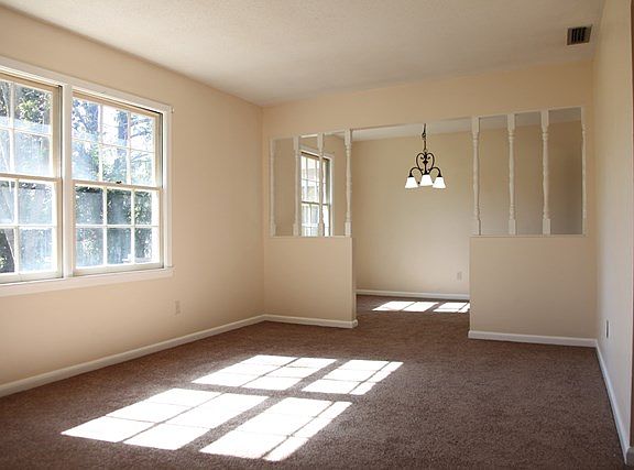 3rd image of 3808 Tiffany Pl
