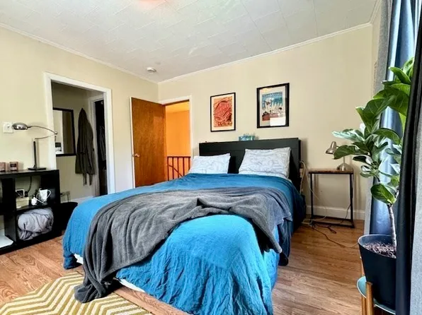 28 Quincy St #2, Somerville, MA 02143