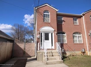 63 Summit St, Staten Island, NY 10307