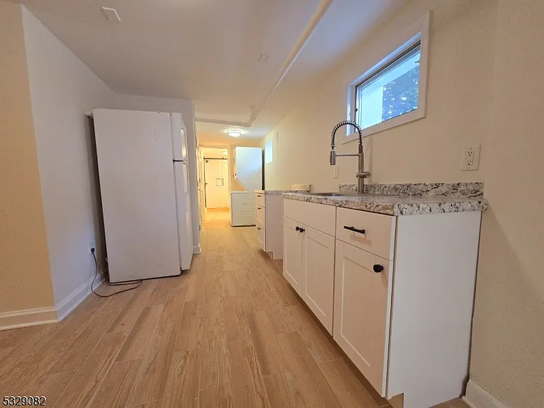 43 Walnut Cres #1 — Photo 25