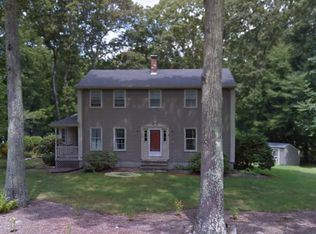 70 Shaw Dr, Glocester, RI 02857