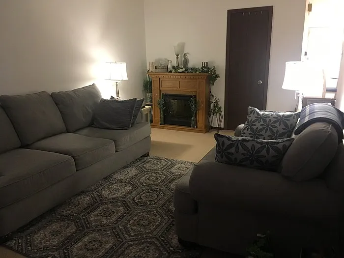 2 bed, 1.5 bath, $1,050 — Photo 3