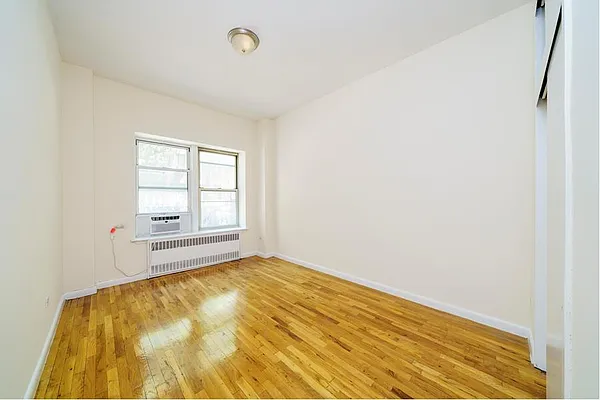 Rented by Douglas Elliman | media 10