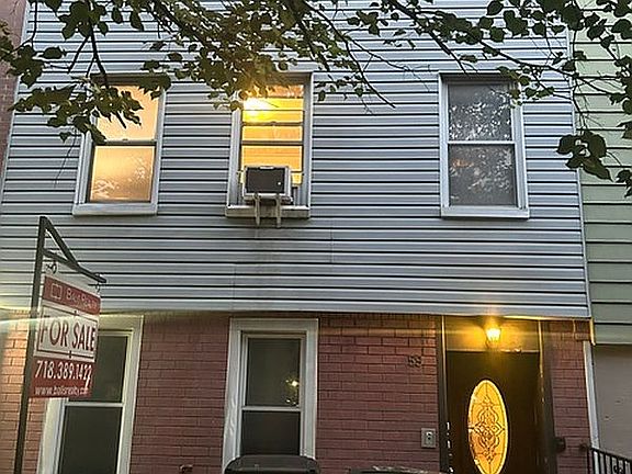 2nd image of 59 Russell St