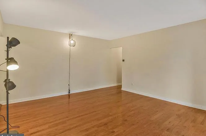 3846 Lyndhurst Dr #302 — Photo 8