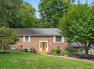 237 Green Harbor Rd, Old Hickory, TN 37138