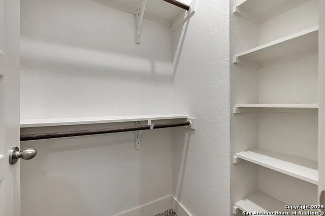 5150 Kelwood St #103 — Photo 16