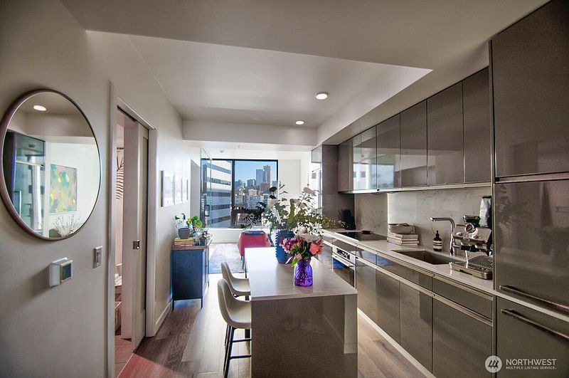 4th image of 1808 Minor Avenue #1700