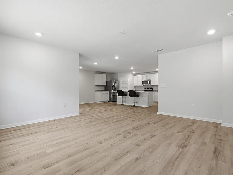 5367 Peach Dr — Photo 32