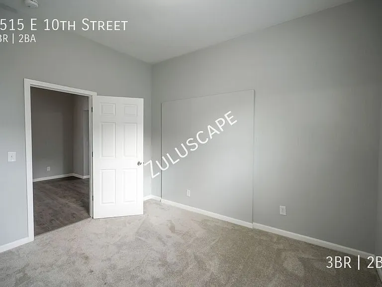 3515 E 10th St — Photo 6