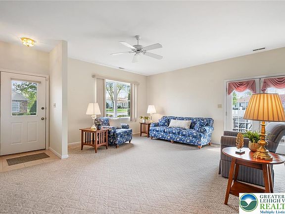 3rd image of 2504 Rolling Green Dr
